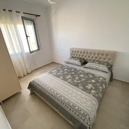 E Apartment